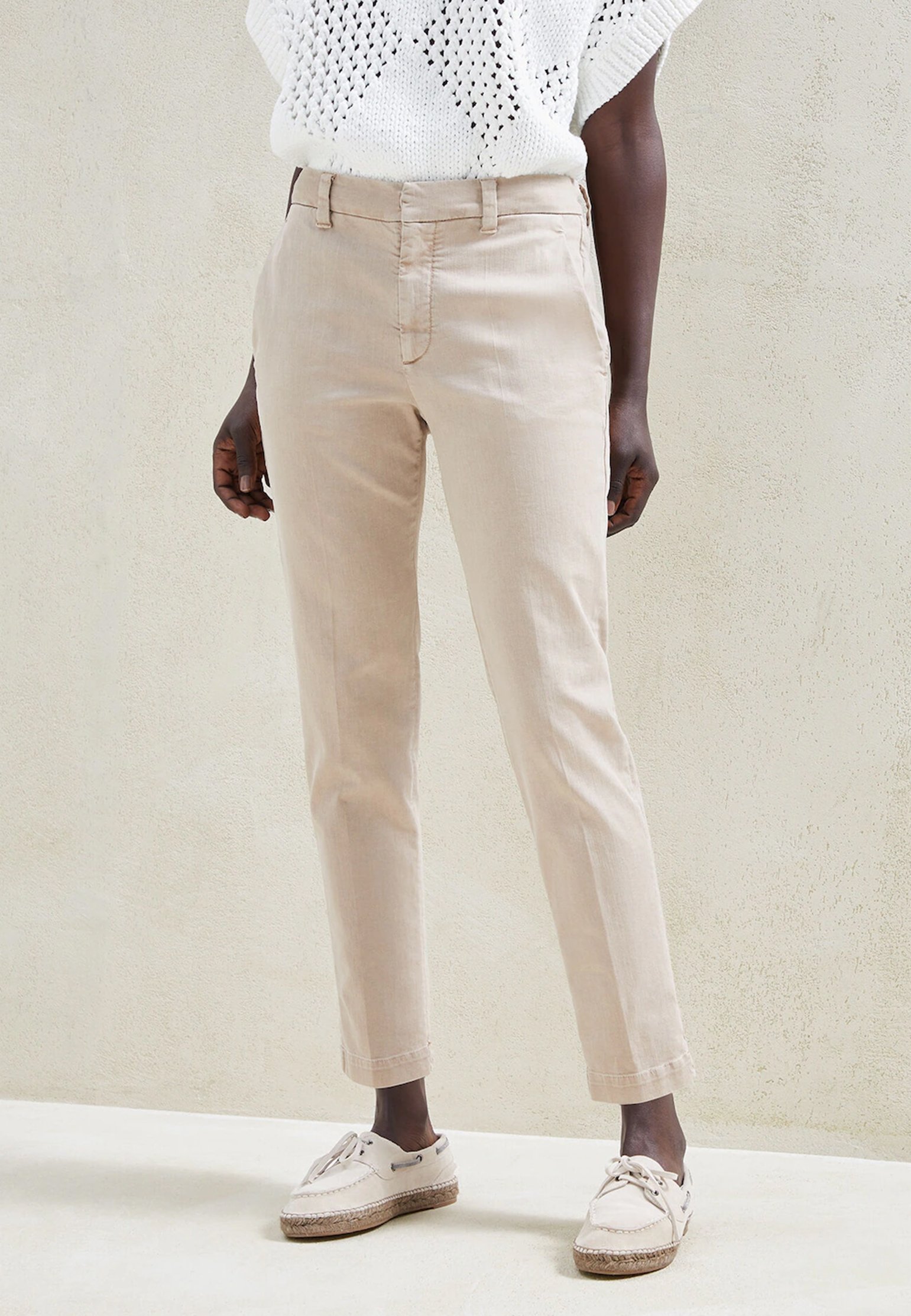 Pants BRUNELLO CUCINELLI Color: beige (Code: 614) in online store Allure