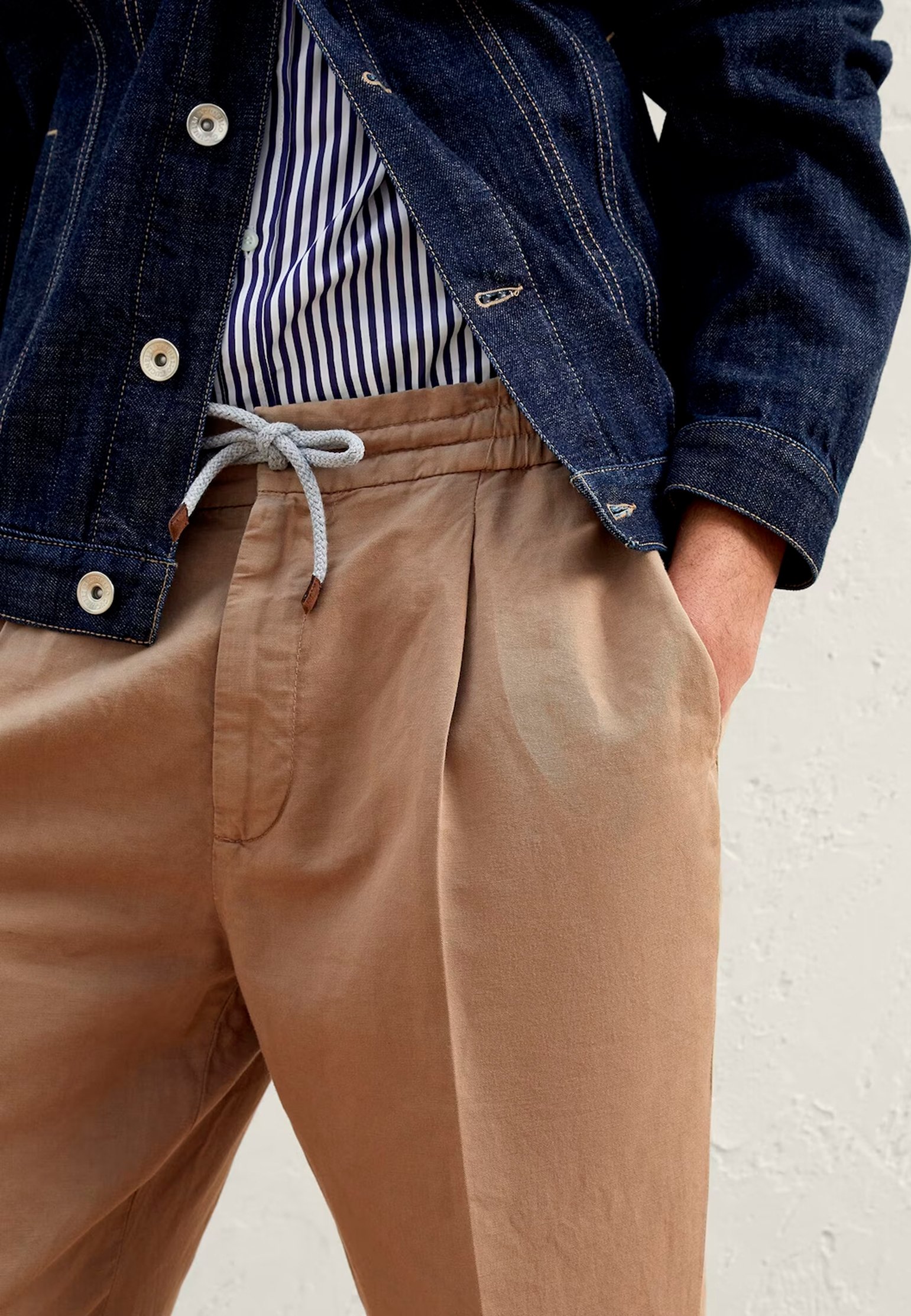 Pantalone BRUNELLO CUCINELLI Color: beige (Code: 1508) in online store Allure